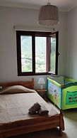 ALONI cottage