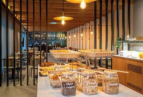 Hotel Acta the Clover