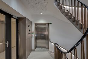 Hotel Acta the Clover