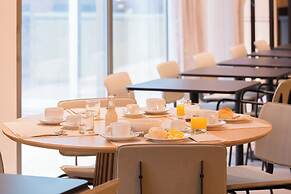 Hotel Acta the Clover
