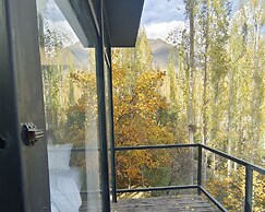 Sevinc With Forest View - Cloud Nine and a Half