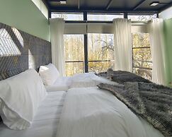 Sevinc With Forest View - Cloud Nine and a Half