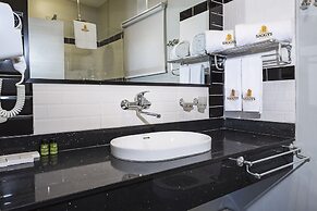 Saggys Suites Hotel & Spa