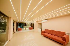 Hotel Heraa International