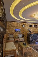 Town Season Hotel