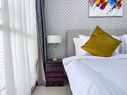 Cosmos Living Goldcrest Executive
