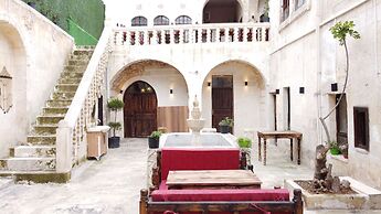 Karagül Otel