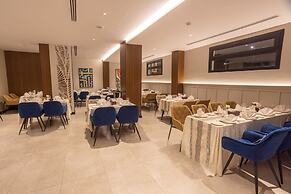 Skyline Hotel & suites