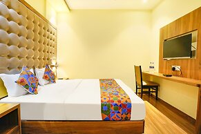 FabHotel Cozy Inn