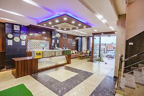 Fabhotel Frolic