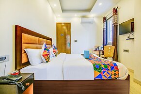 Fabhotel Floyd