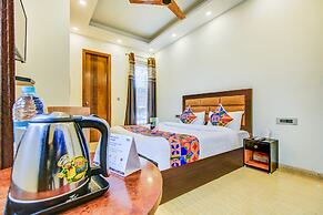 Fabhotel Floyd