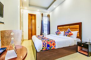 Fabhotel Floyd