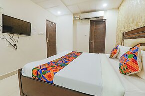 Fabhotel The Villa
