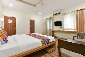 Fabhotel Royal Icon