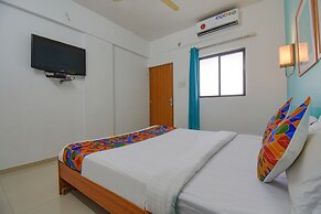 Fabhotel Aakiyo
