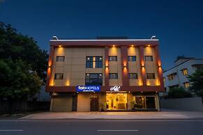 Fabhotel Arton Suite