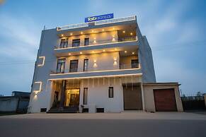 Fabhotel Moon Trip