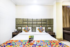 FabHotel Aay Kay