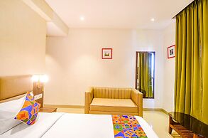 FabHotel Lake View Topsia