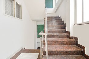 FabHotel Comfortable Stay