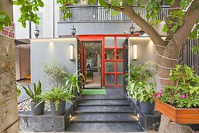 FabHotel Roseman