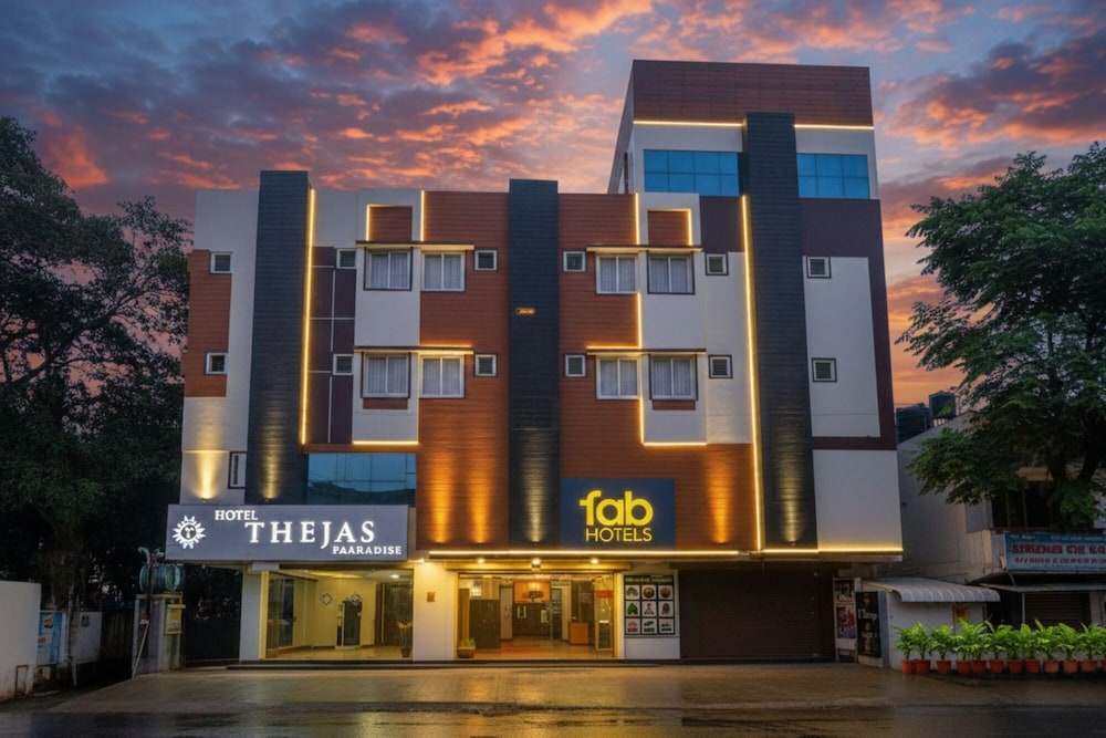Fabhotel Thejas Paaradise