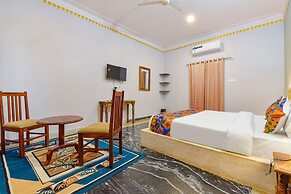 Fabhotel The Castle Homestay I