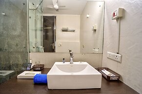 Fabhotel Rivlet