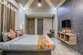 Fabhotel Viva House