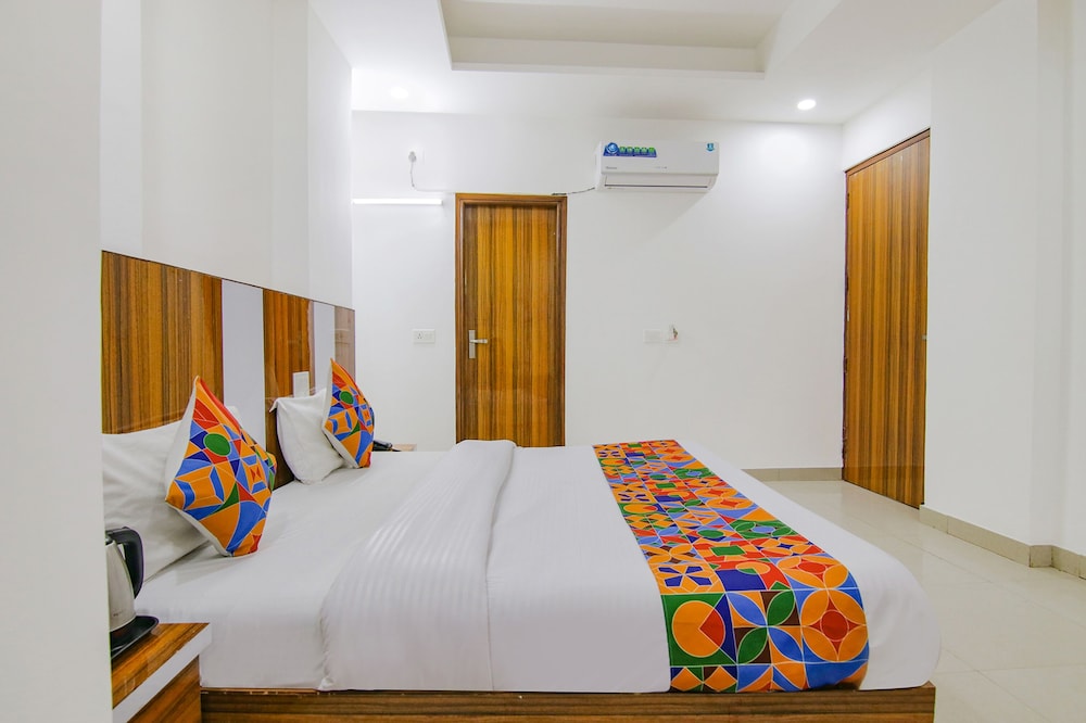 Fabhotel Gp Royal
