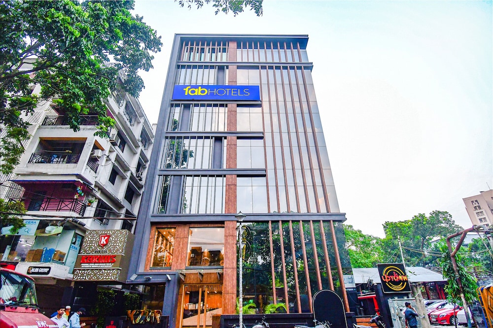 FabHotel Prime Karims