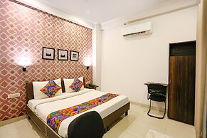 FabHotel Novel Suites