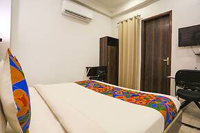 FabHotel Novel Suites