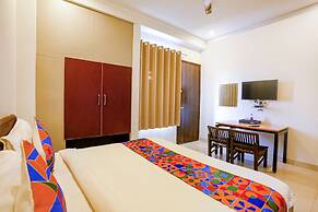 FabHotel Novel Suites