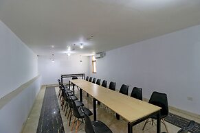 FabHotel Royal Inn