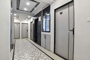 FabHotel Grand Blue