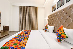 Fabhotel Rivlet Inn
