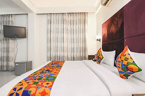 Fabhotel Rivlet Inn