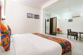 Fabhotel Rivlet Inn