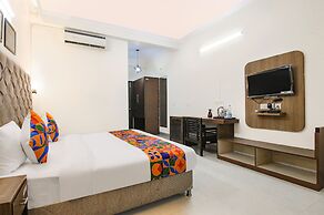 Fabhotel Rivlet Inn