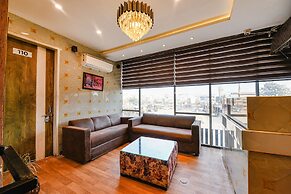Fabhotel The Dreams