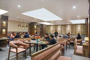 FabHotel Pancharatna Regency