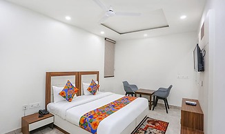FabHotel Aerosky