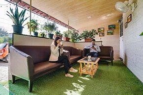 FabHotel White Gold