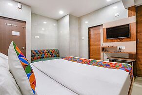 FabHotel White Gold