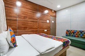 FabHotel White Gold