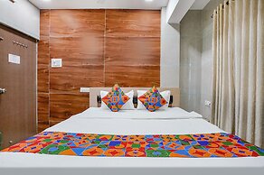 FabHotel White Gold