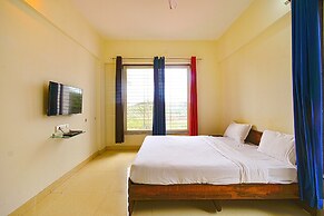 FabHotel Golden Leaf