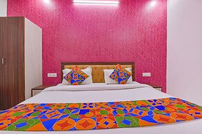 Fabhotel The Lotus